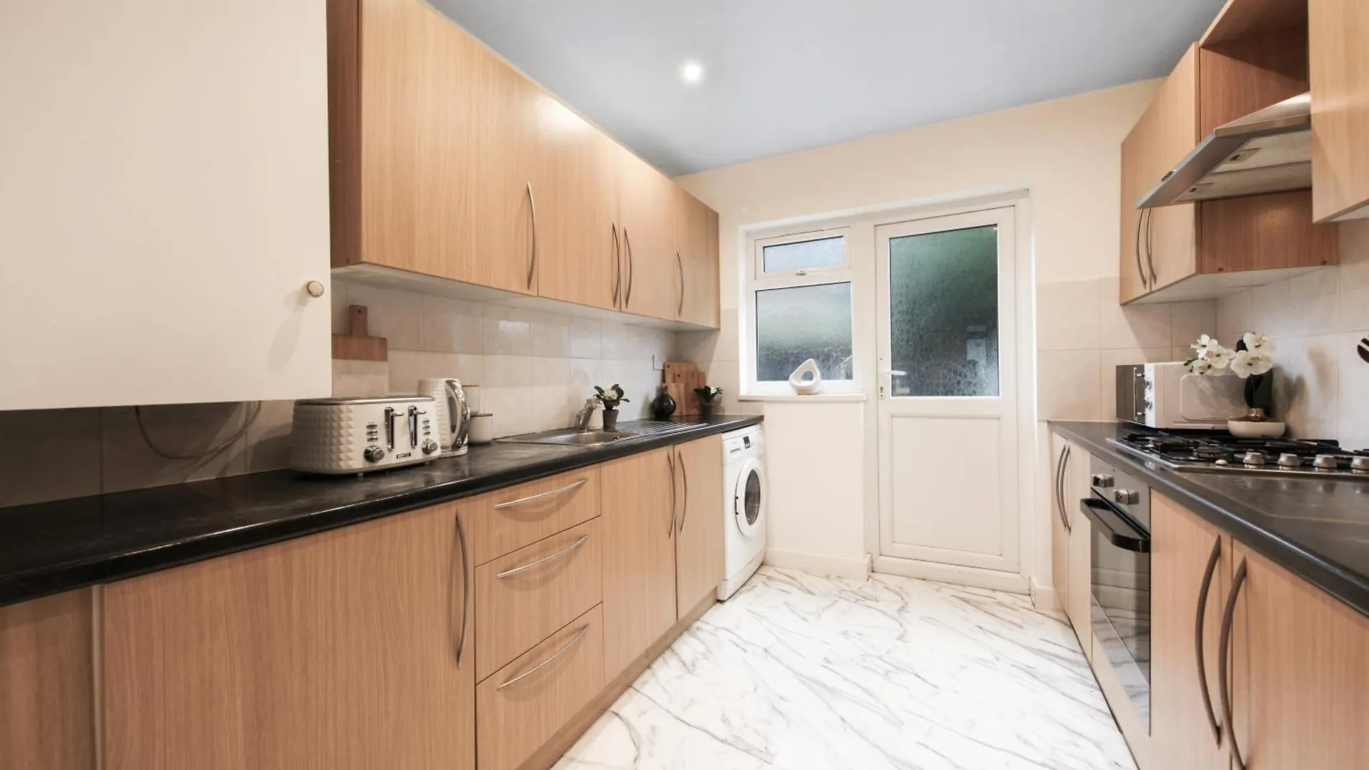 West Ealing Hububb Stay Hanwell