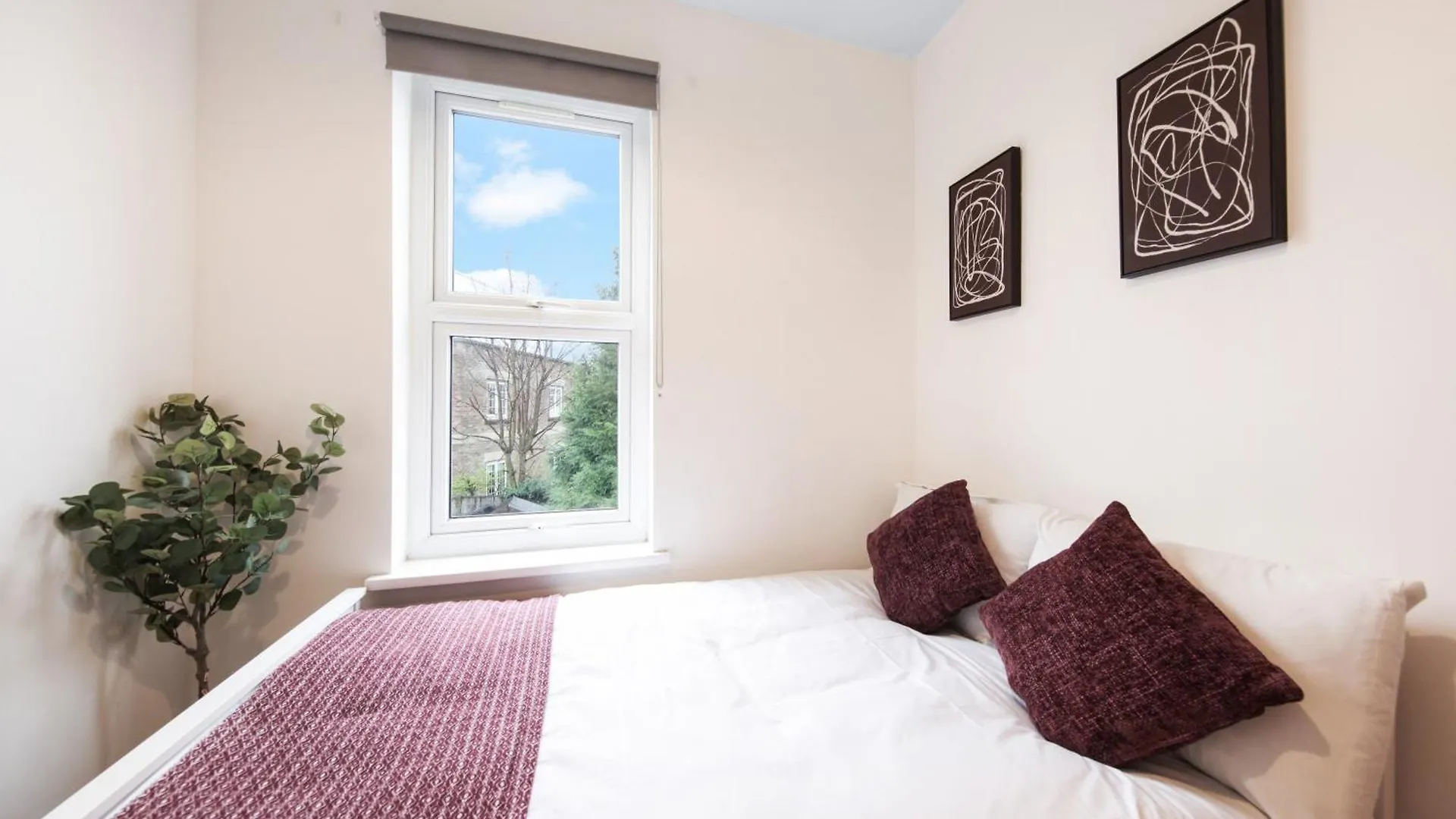 West Ealing Hububb Stay Hanwell Homestay