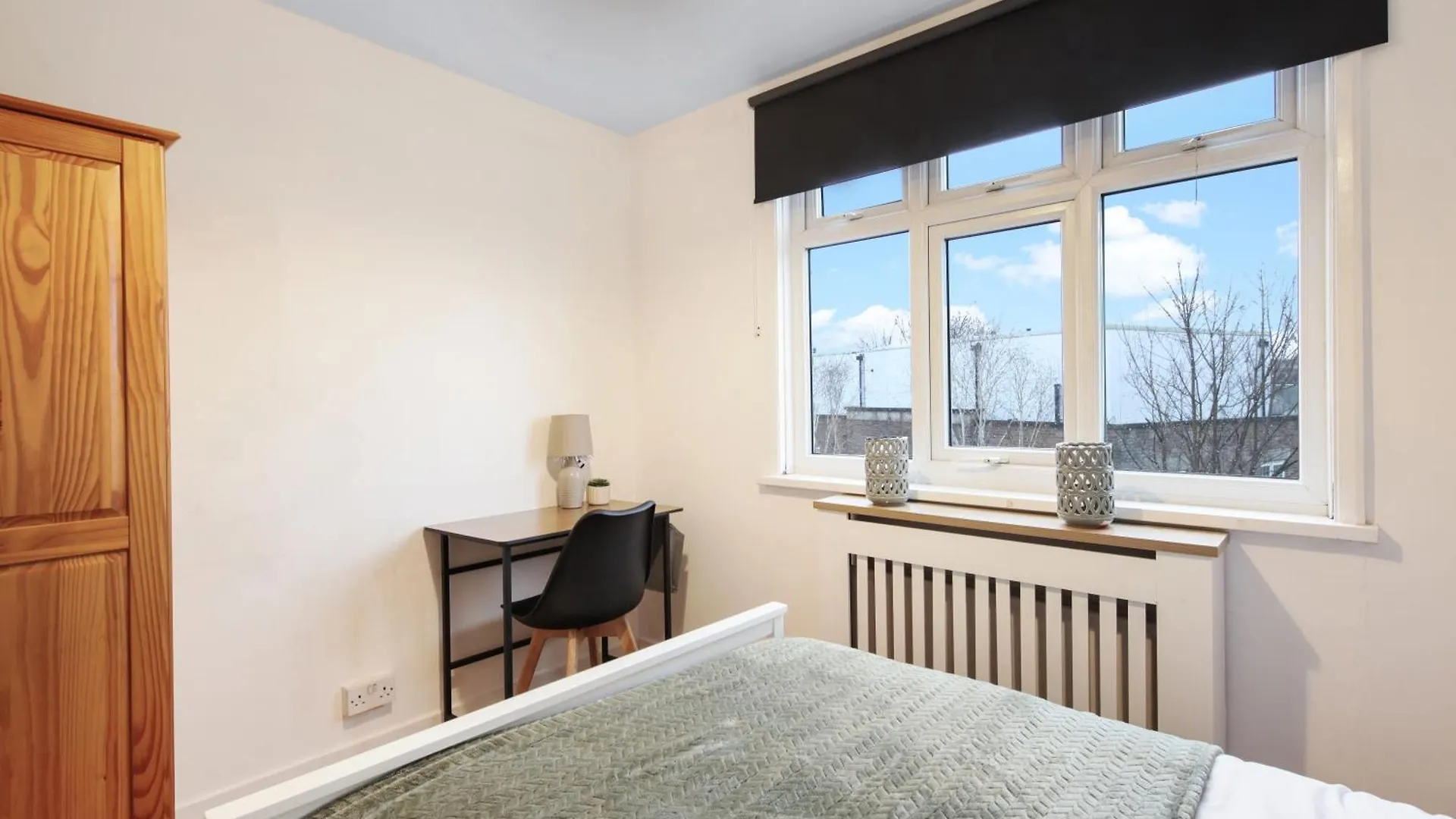 West Ealing Hububb Stay Hanwell Homestay
