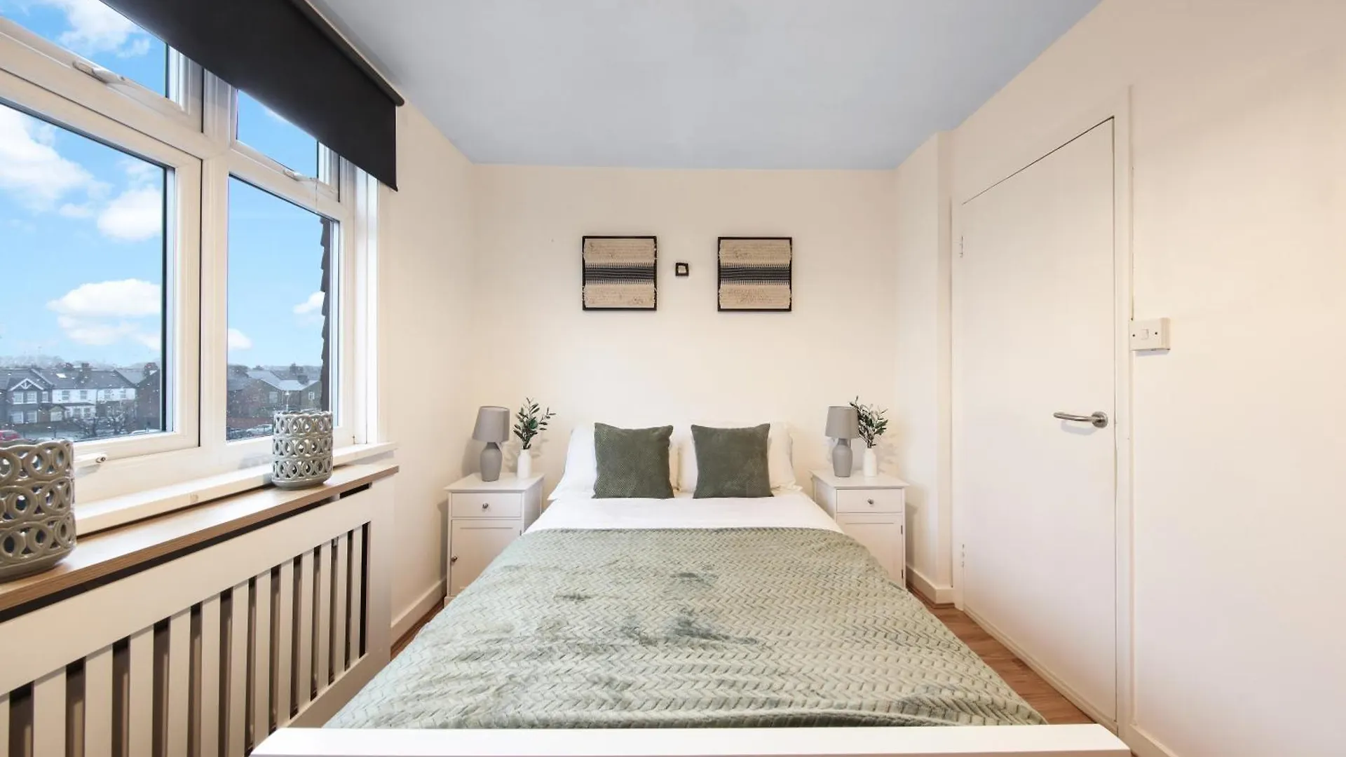 West Ealing Hububb Stay Hanwell Homestay