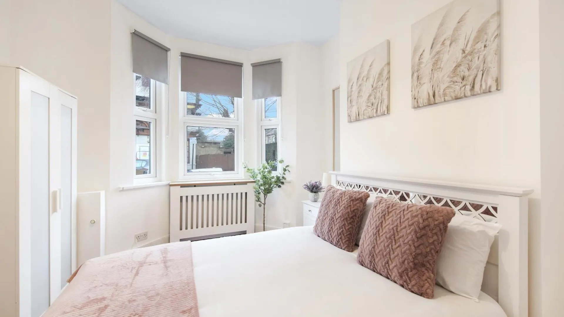 West Ealing Hububb Stay Hanwell Homestay